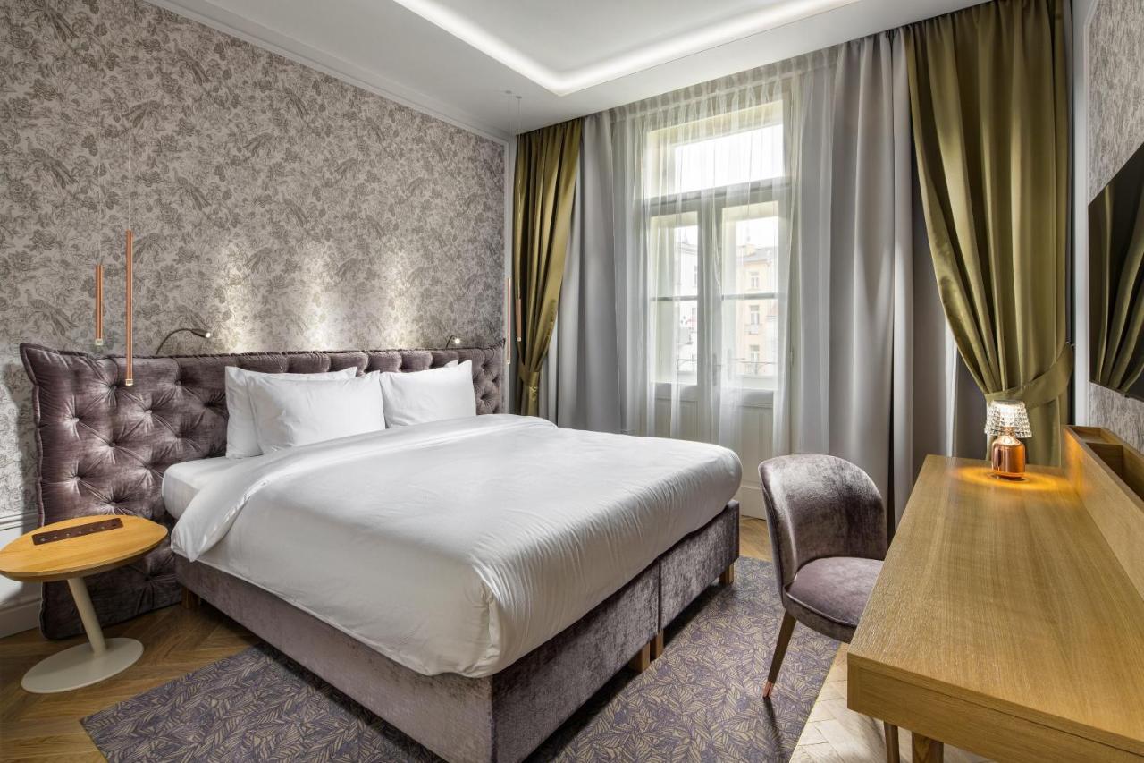 Mamaison Hotel Riverside Прага Экстерьер фото